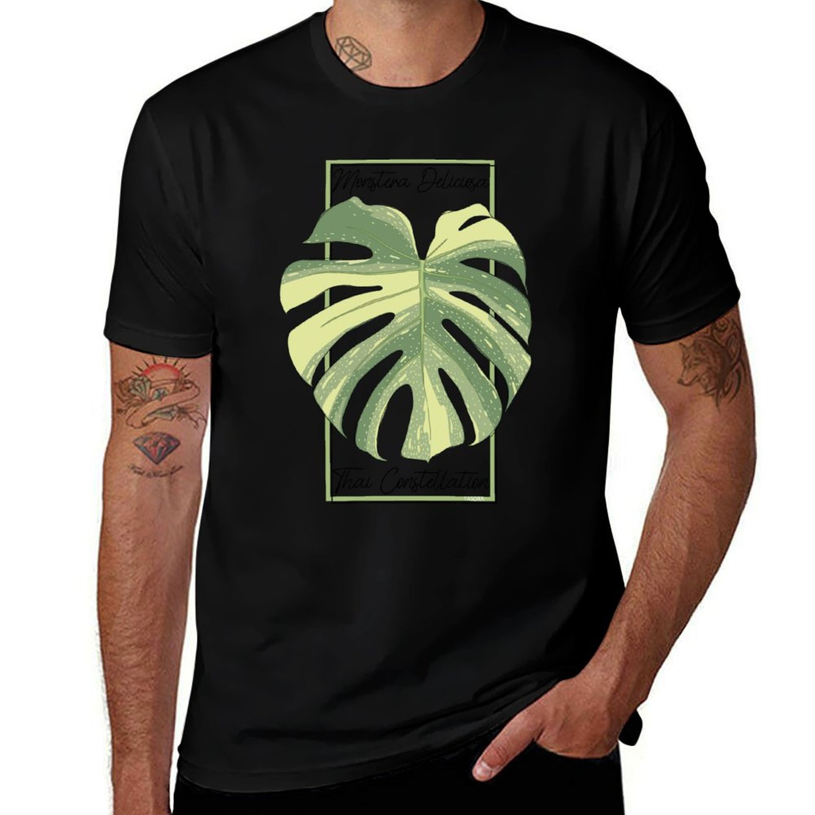 เสื้อยืดลายตราสัญลักษณ์พฤกษศาส - Monstera Thai Constellation บทวิจารณ์และราคา